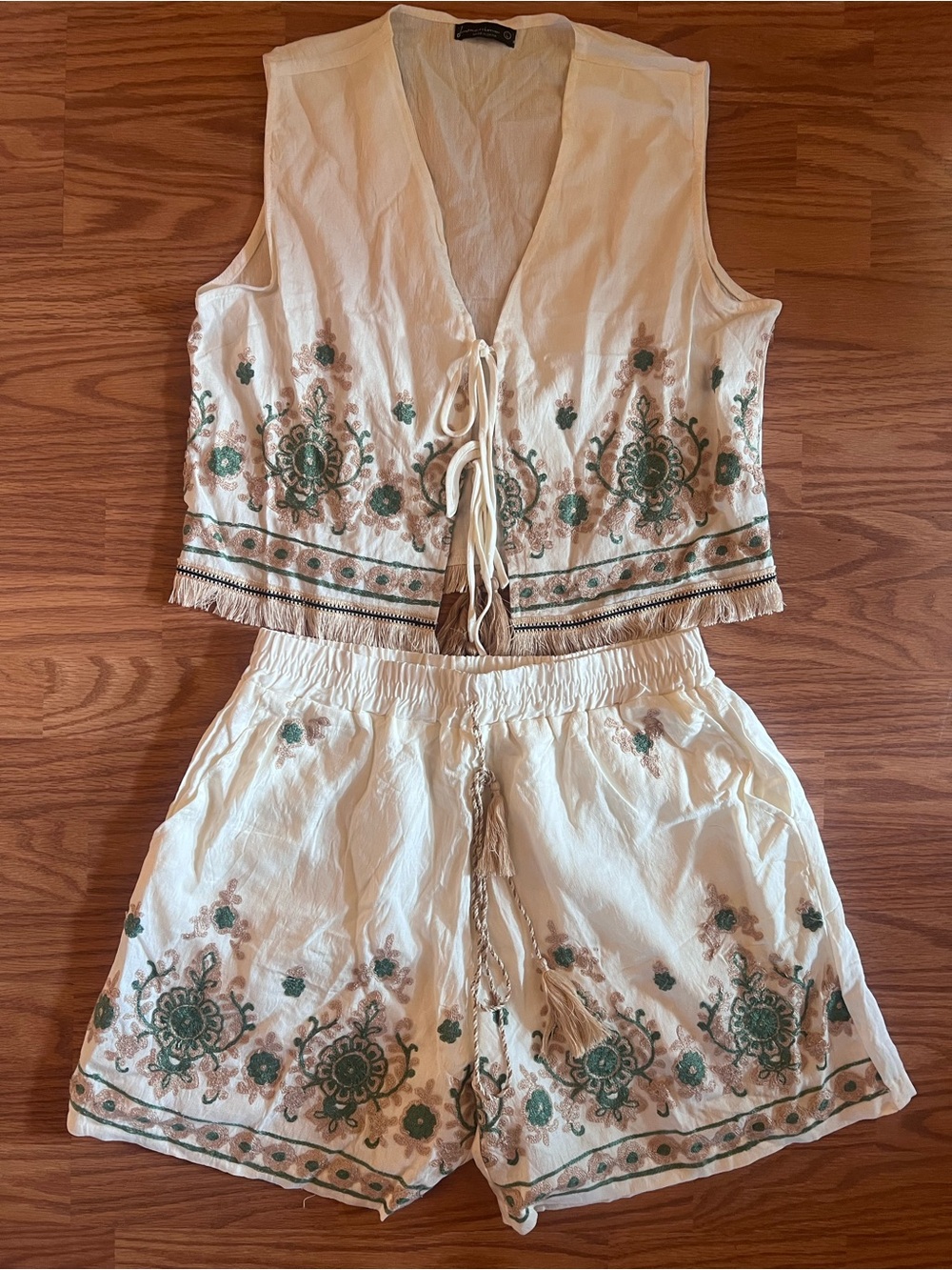 Massimo Cream Sleeveless Embroidered Tie-Front Top & Shorts Set